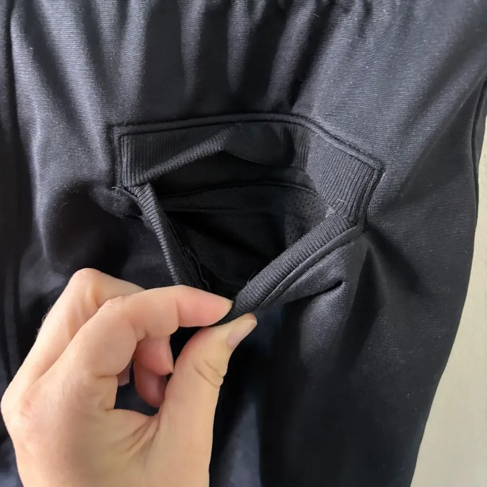 Under Armour S Black Jogger Sweatpants Sporty Athletic Athleisure Preppy Running